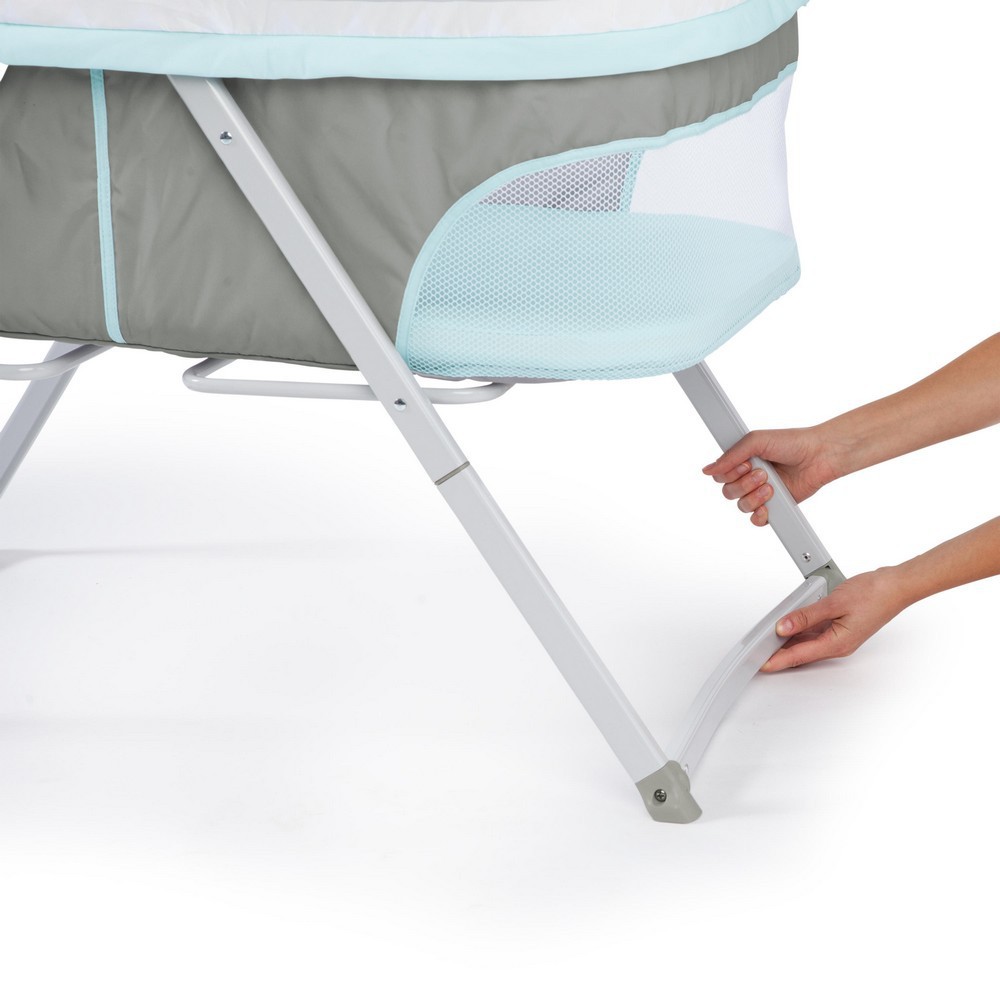 foldaway rocking bassinet